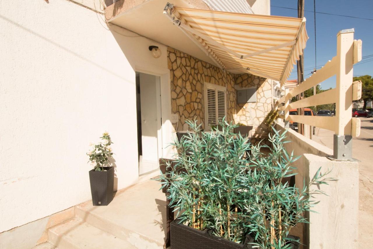 Apartmani Ana Juricev Vodice Водице Экстерьер фото