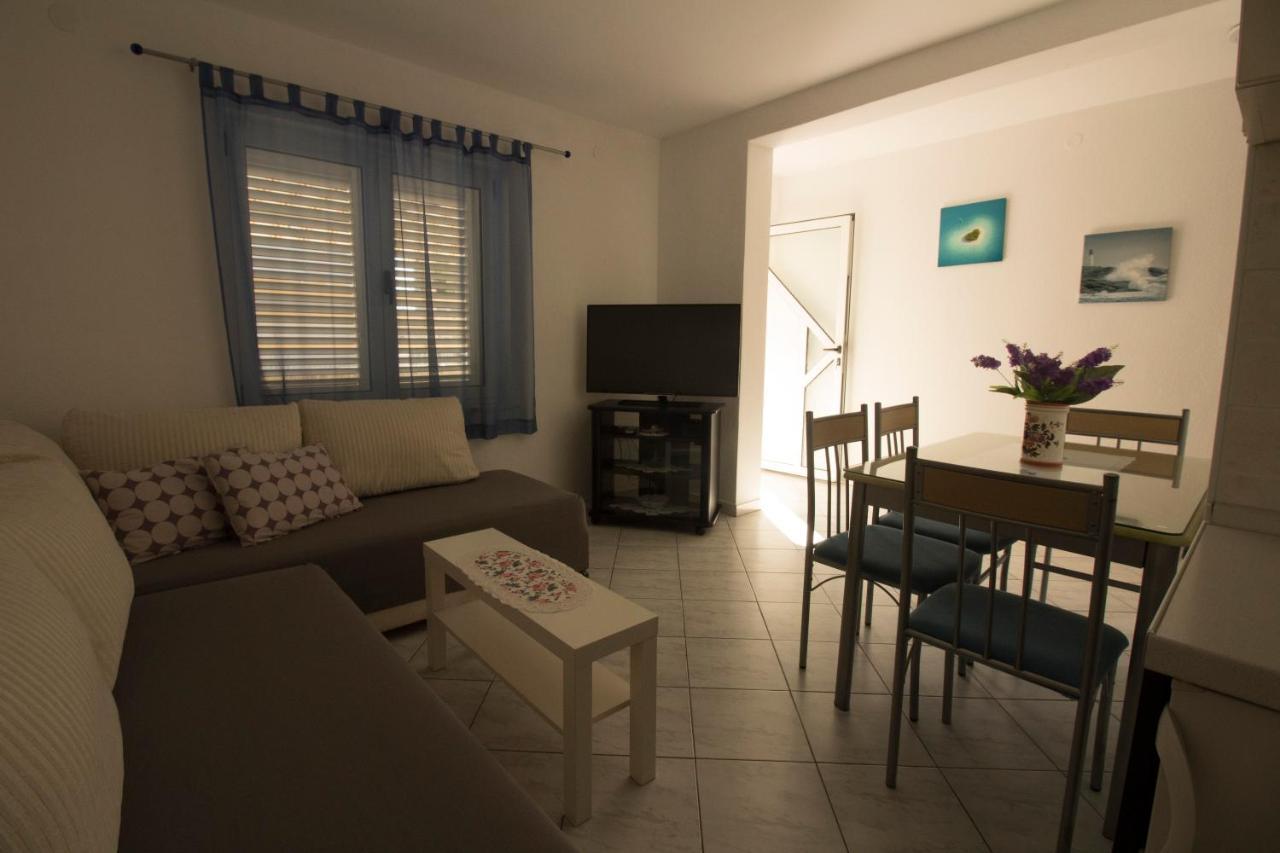 Apartmani Ana Juricev Vodice Водице Экстерьер фото
