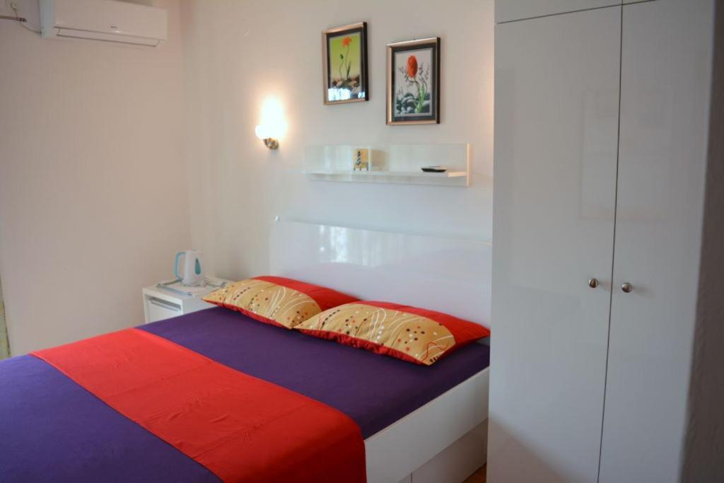 Apartmani Ana Juricev Vodice Водице Экстерьер фото