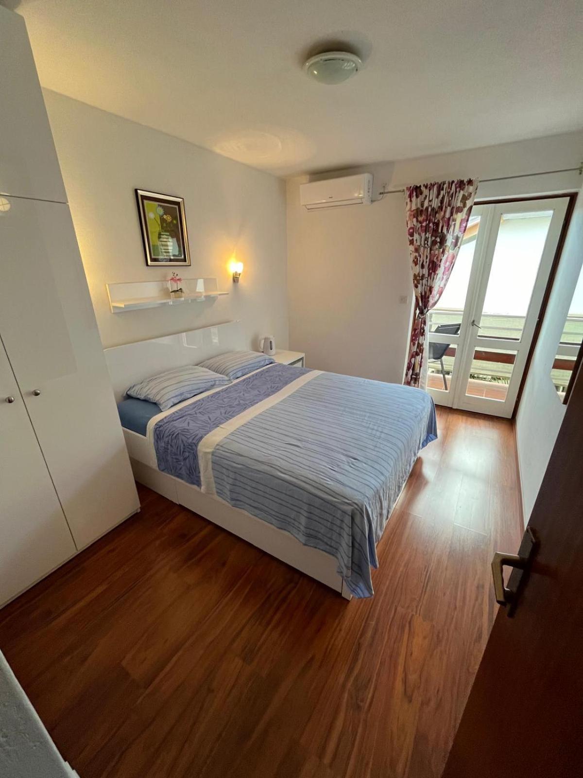 Apartmani Ana Juricev Vodice Водице Экстерьер фото