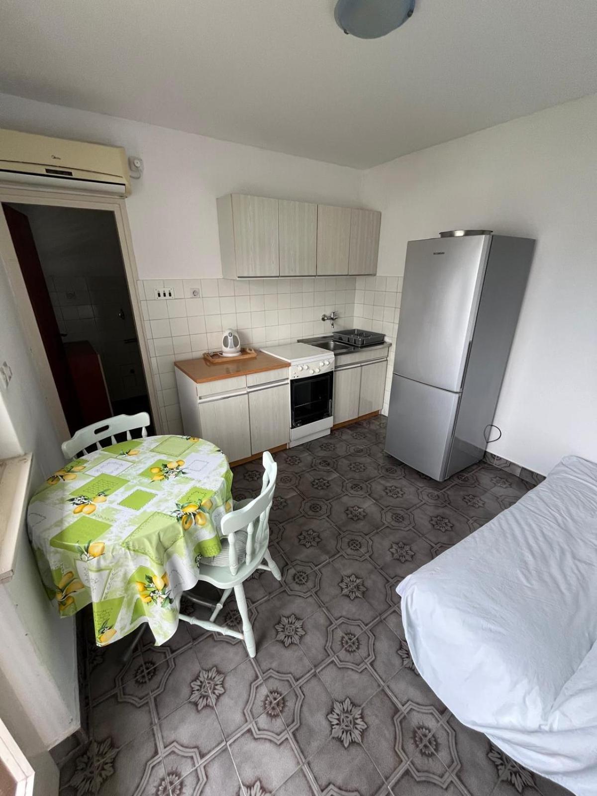 Apartmani Ana Juricev Vodice Водице Экстерьер фото