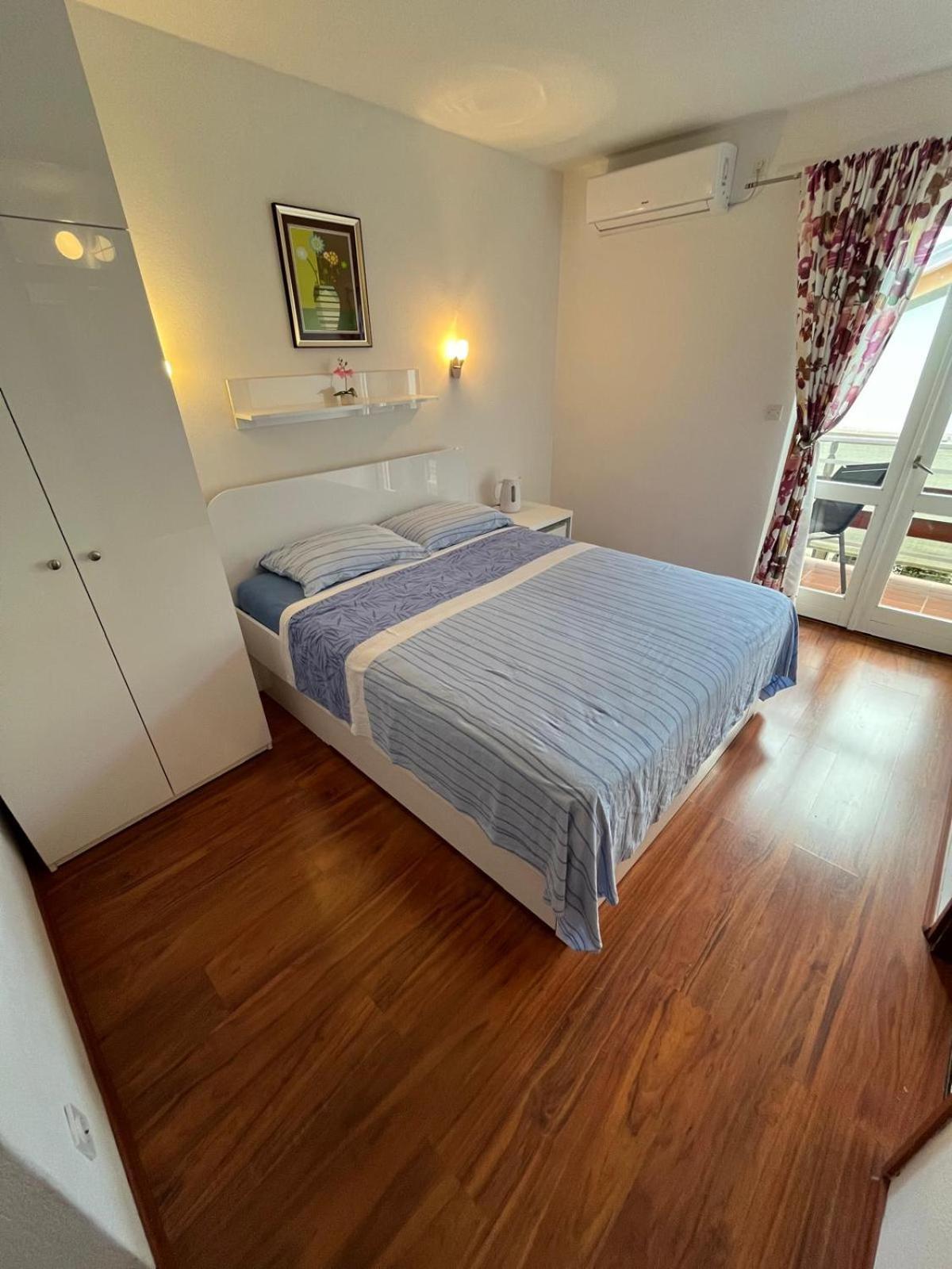 Apartmani Ana Juricev Vodice Водице Экстерьер фото