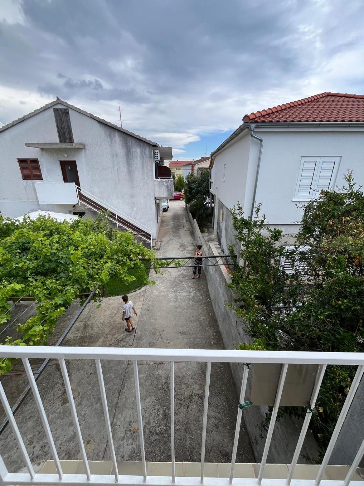 Apartmani Ana Juricev Vodice Водице Экстерьер фото