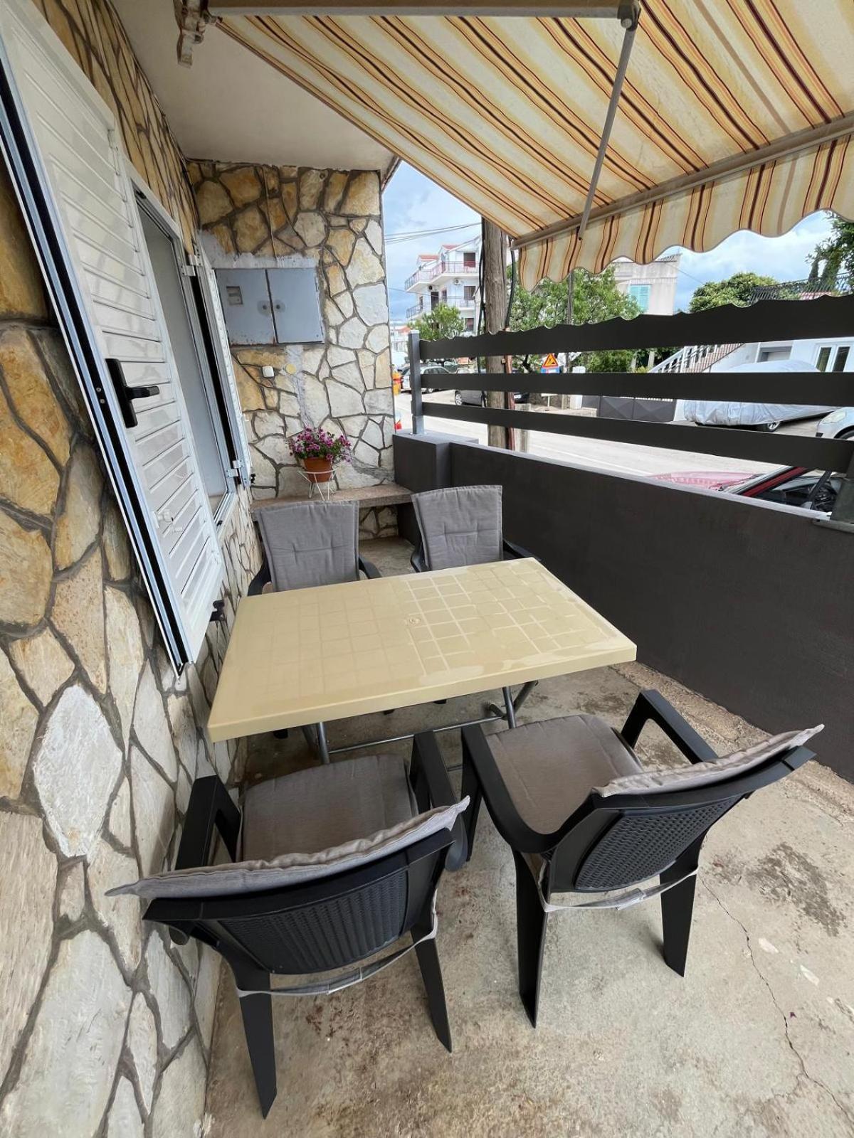 Apartmani Ana Juricev Vodice Водице Экстерьер фото