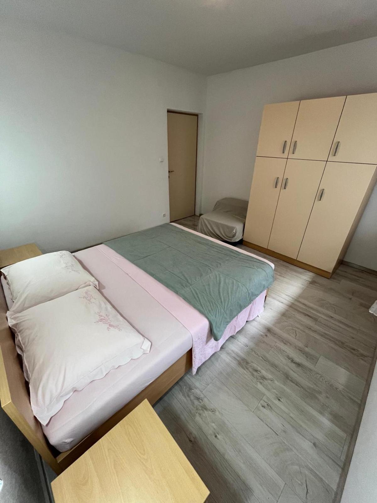 Apartmani Ana Juricev Vodice Водице Экстерьер фото