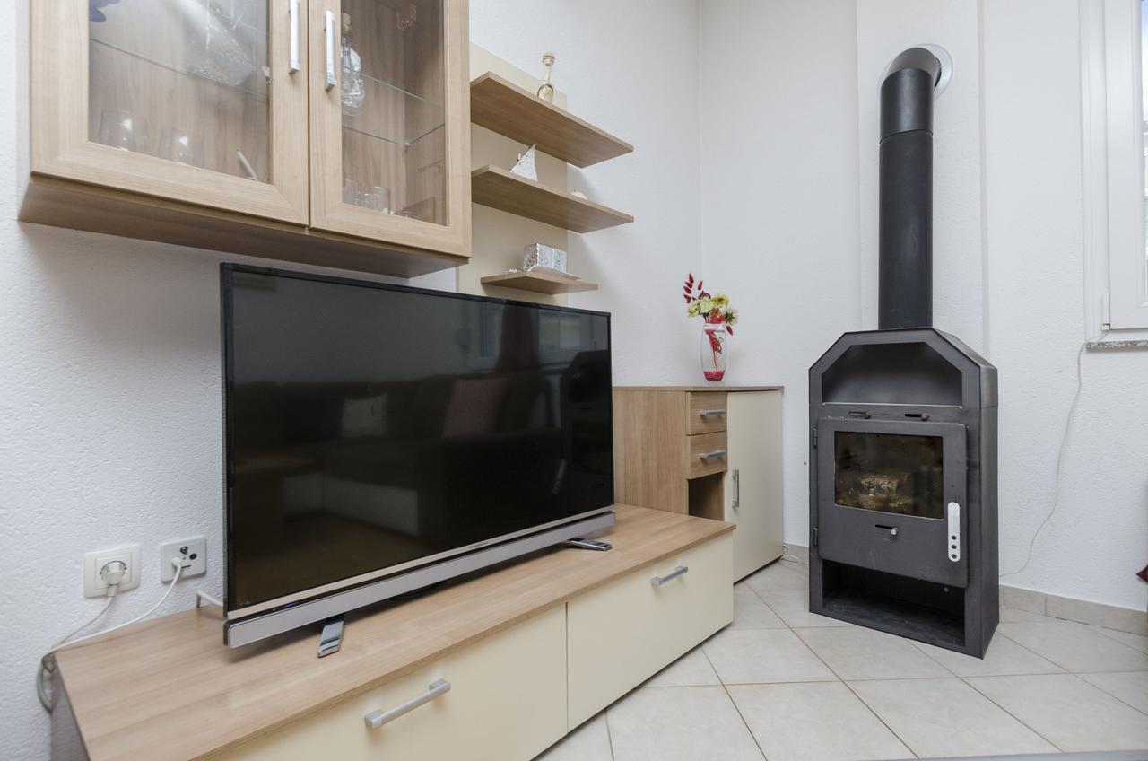 Apartmani Ana Juricev Vodice Водице Экстерьер фото